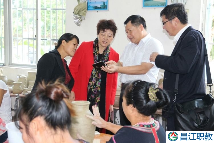 省政协领导莅临昌江县职业教育中心调研(图4)