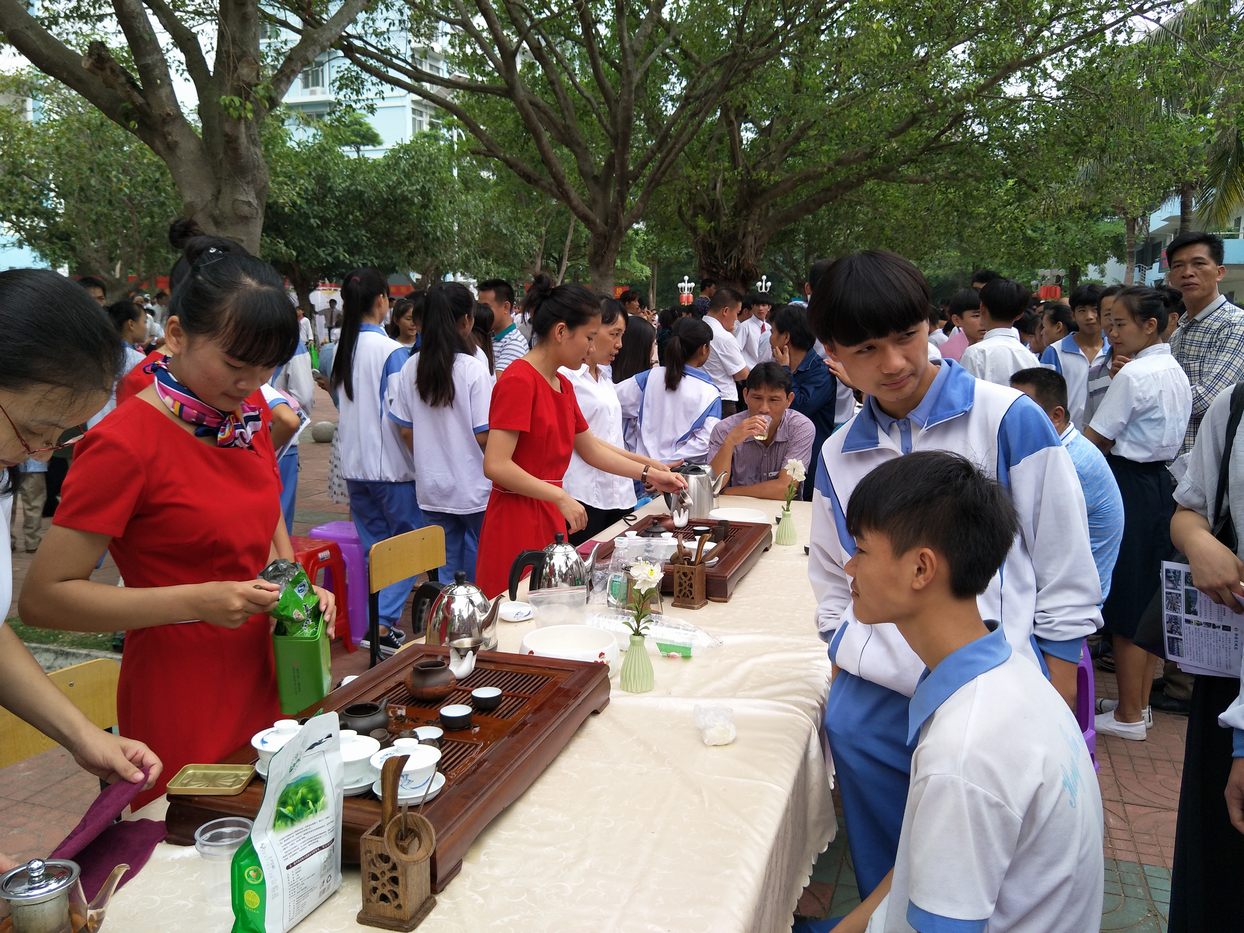 昌江县职业教育中心校园“开放日”(图2)