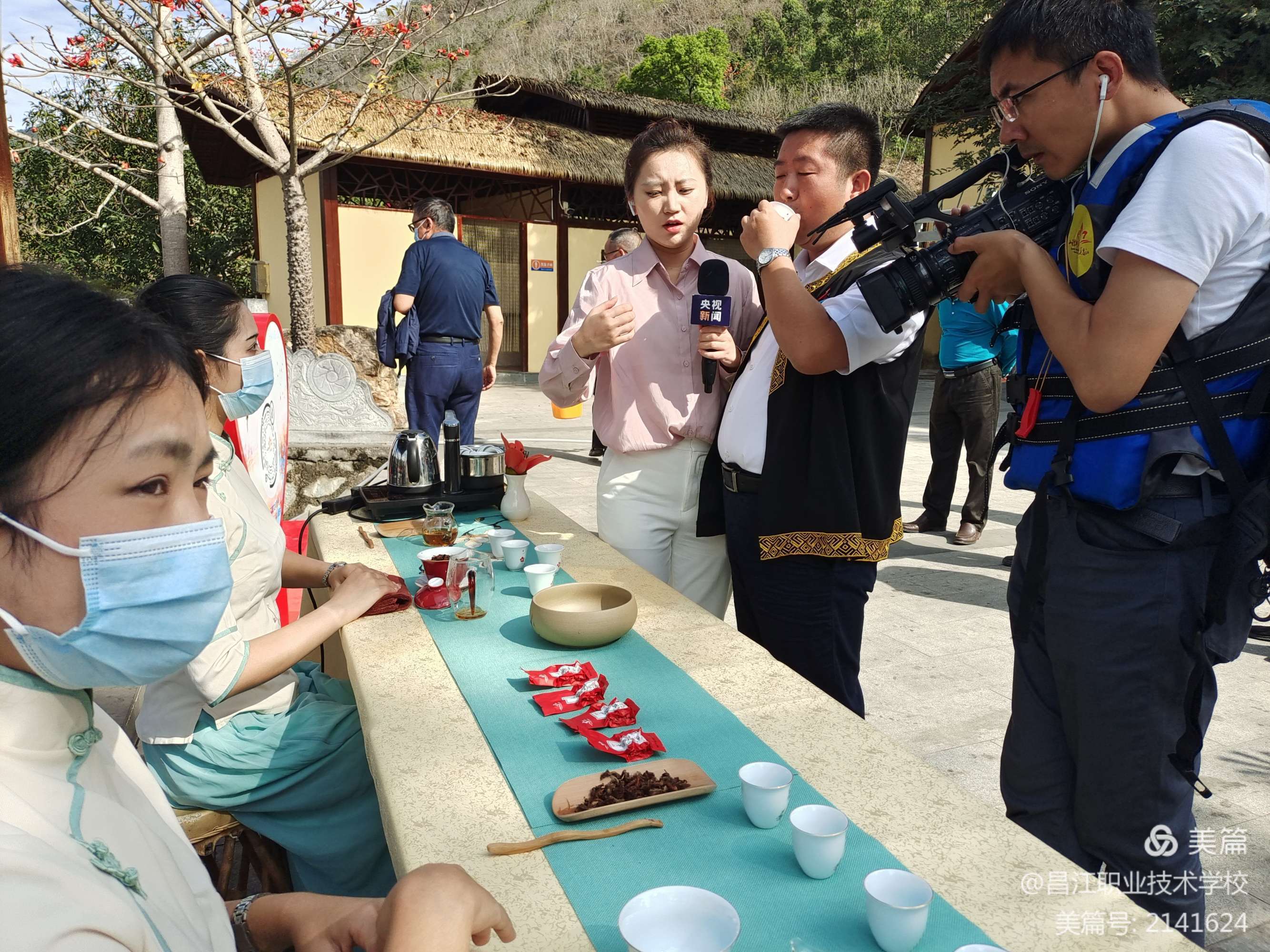 昌江职校参加央视新闻推介昌江木棉旅游活动(图2)