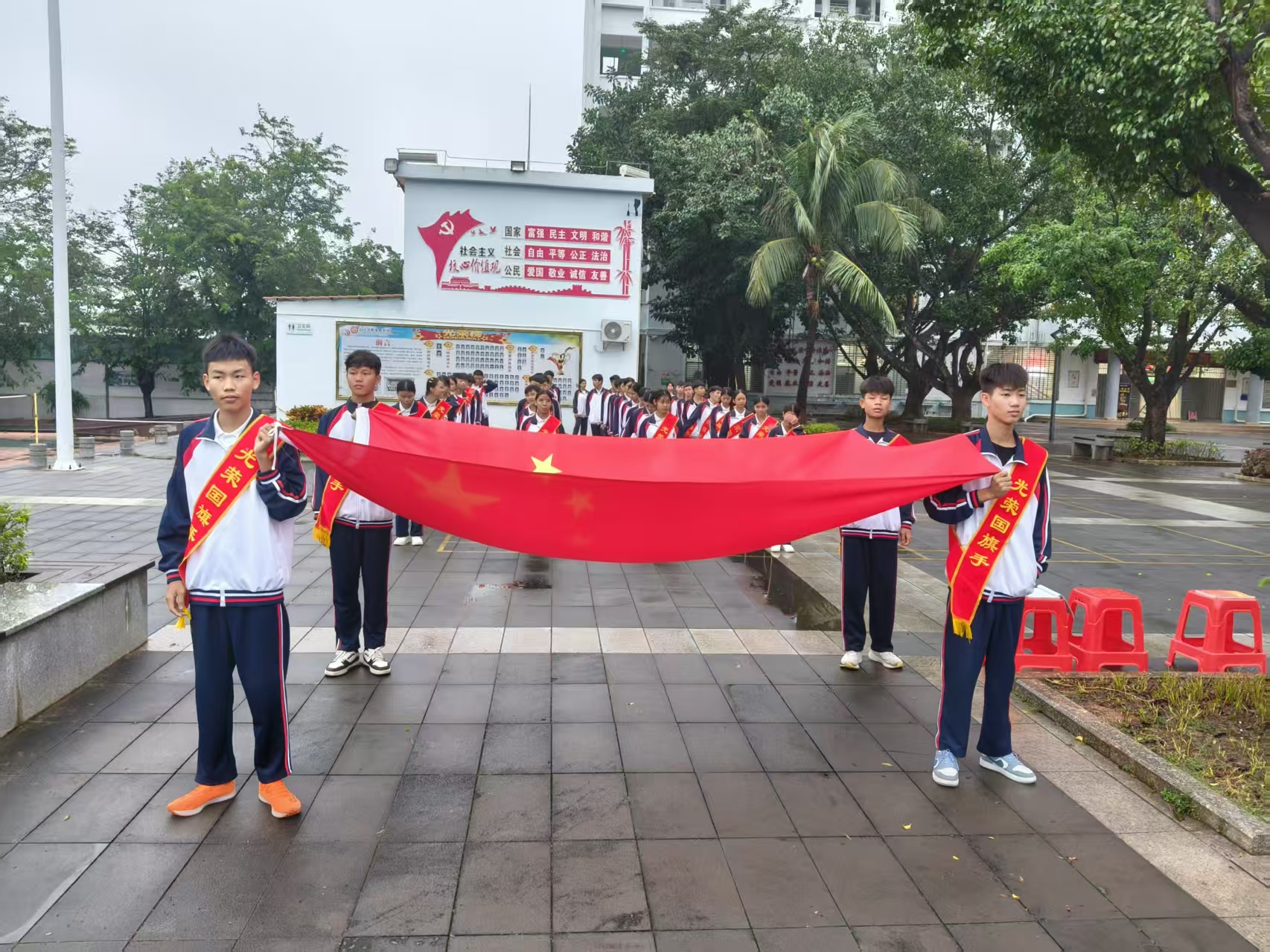 昌江职业教育中心升旗仪式(图2)